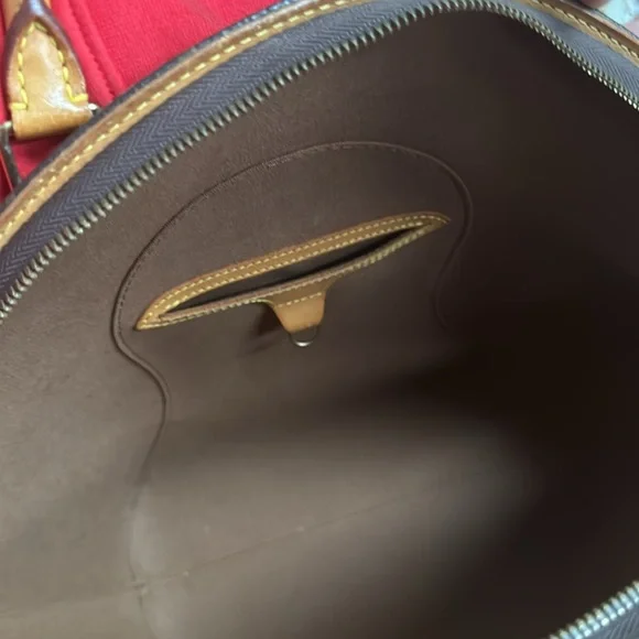 Beautiful Authentic Elipse MM monogram - Picture 5 of 9